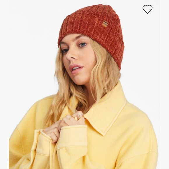 NWT BILLABONG WARM UP TOFFEE BEANIE - Picture 1 of 3